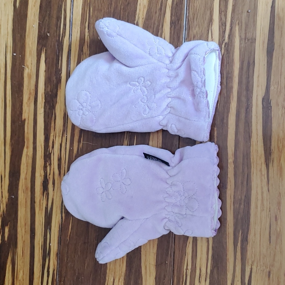 Lavender mittens
